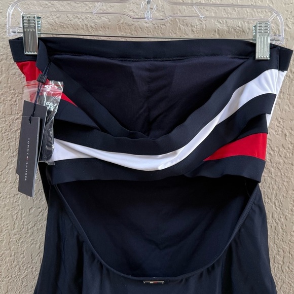 Tommy Hilfiger Swimsuit One Piece Color
Block Strapless Halter Navy Large NWT - Picture 5 of 12